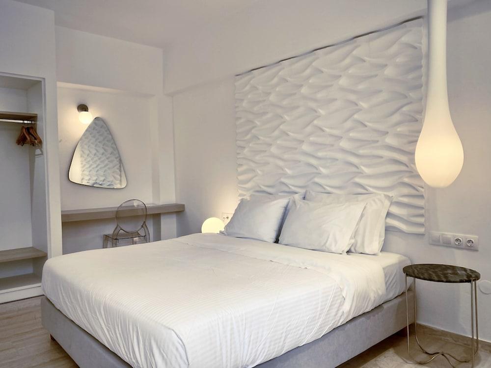 Bruskos Hotel Agios Georgios  Exterior photo