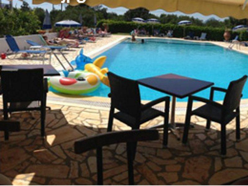 Bruskos Hotel Agios Georgios  Exterior photo