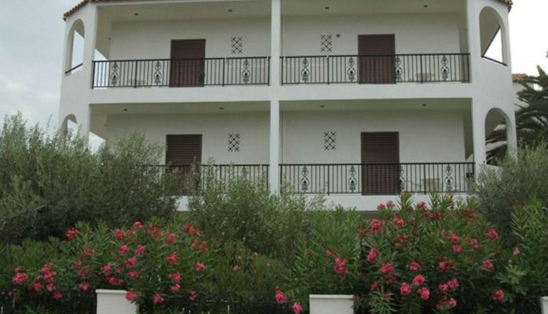 Bruskos Hotel Agios Georgios  Exterior photo