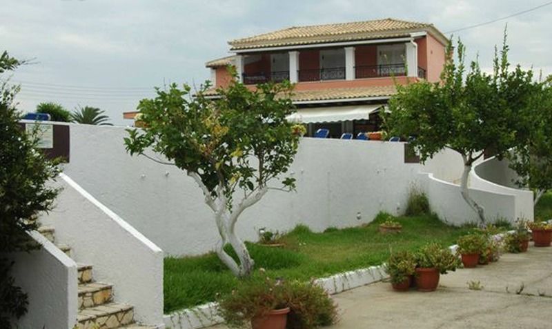 Bruskos Hotel Agios Georgios  Exterior photo