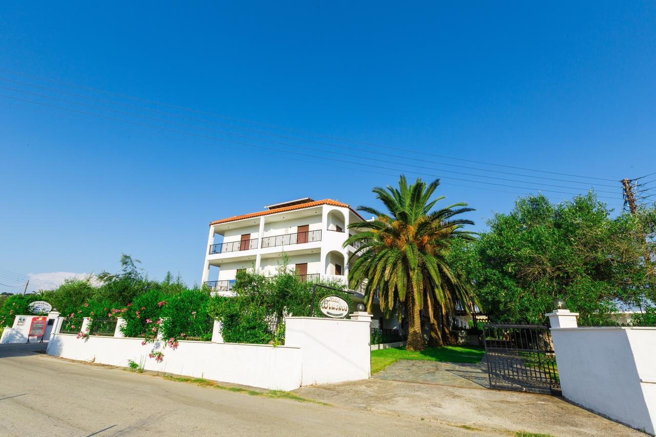 Bruskos Hotel Agios Georgios  Exterior photo